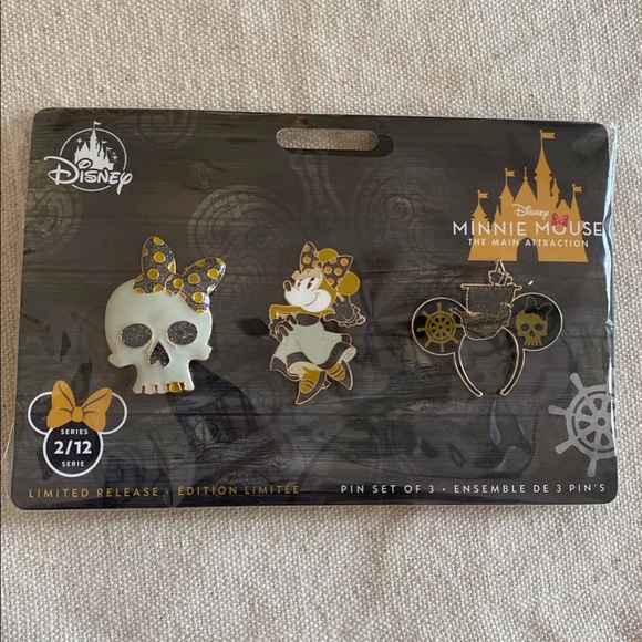 Minnie Mouse Main Attraction Pins/pin book - Picture 4 of 8